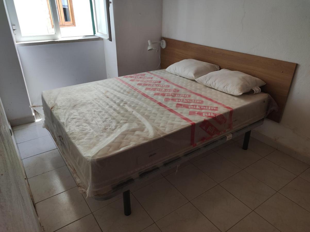 Pedro Samora Hostel
