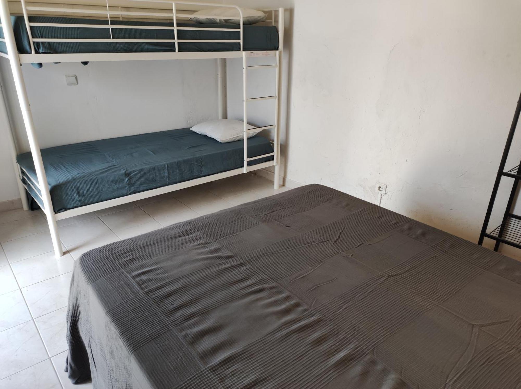 Pedro Samora Hostel *